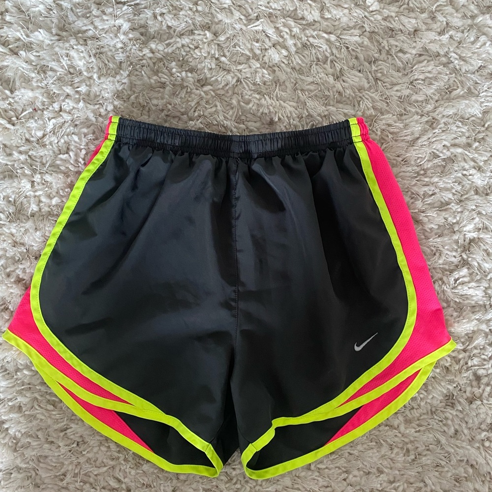 NIKE shorts size : S